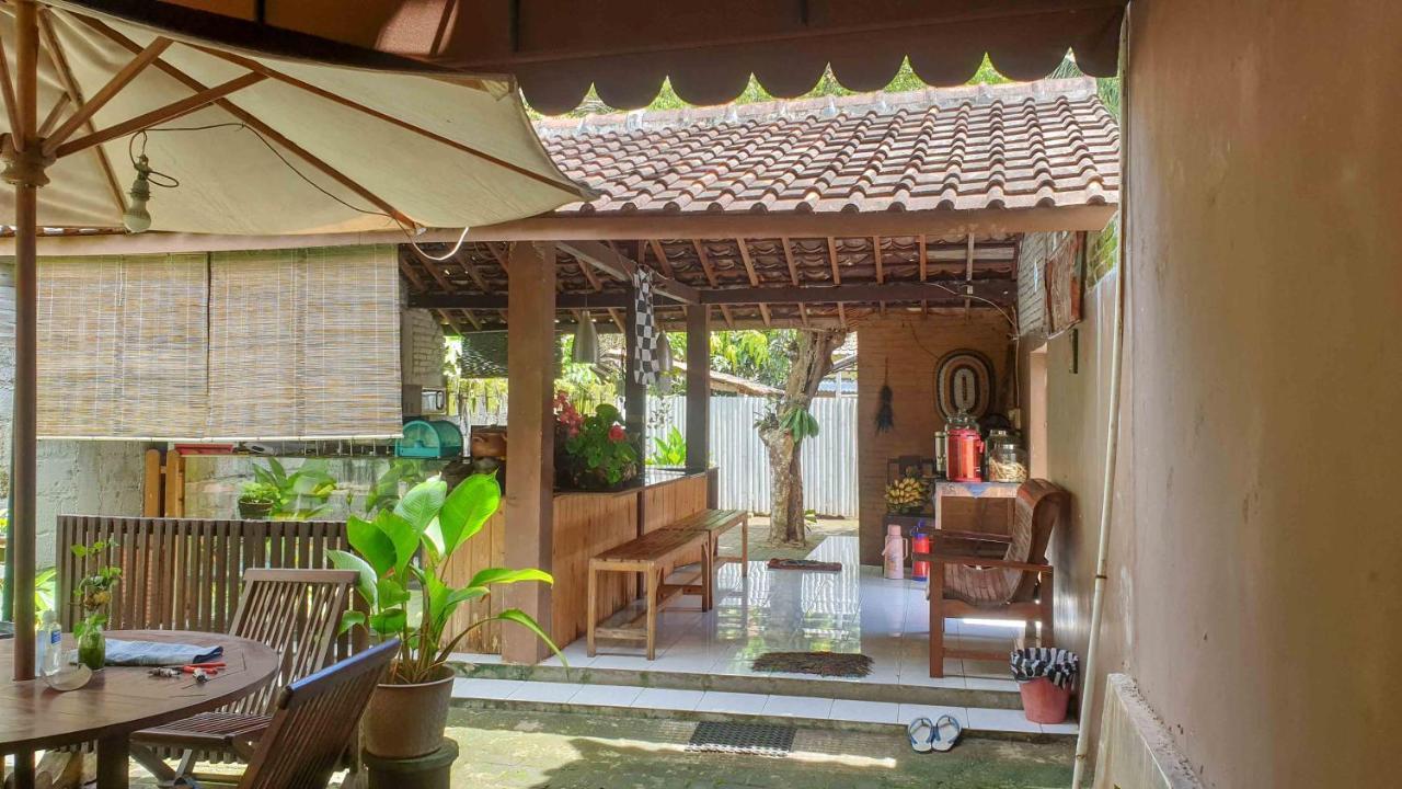 Ndalem Dasuriah Redpartner Naggulan Luaran gambar